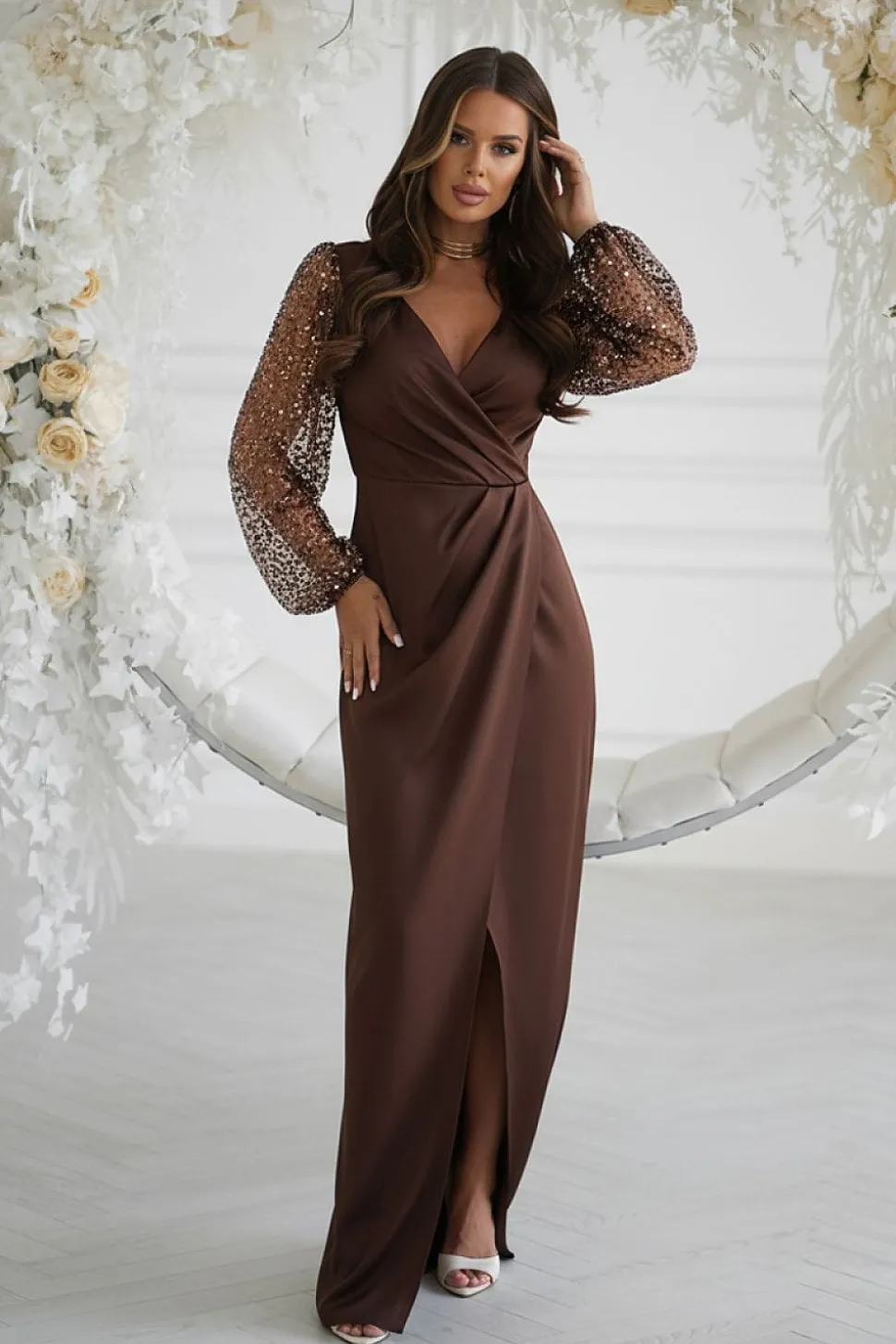 Robe de soirée marron longue manches à paillettes