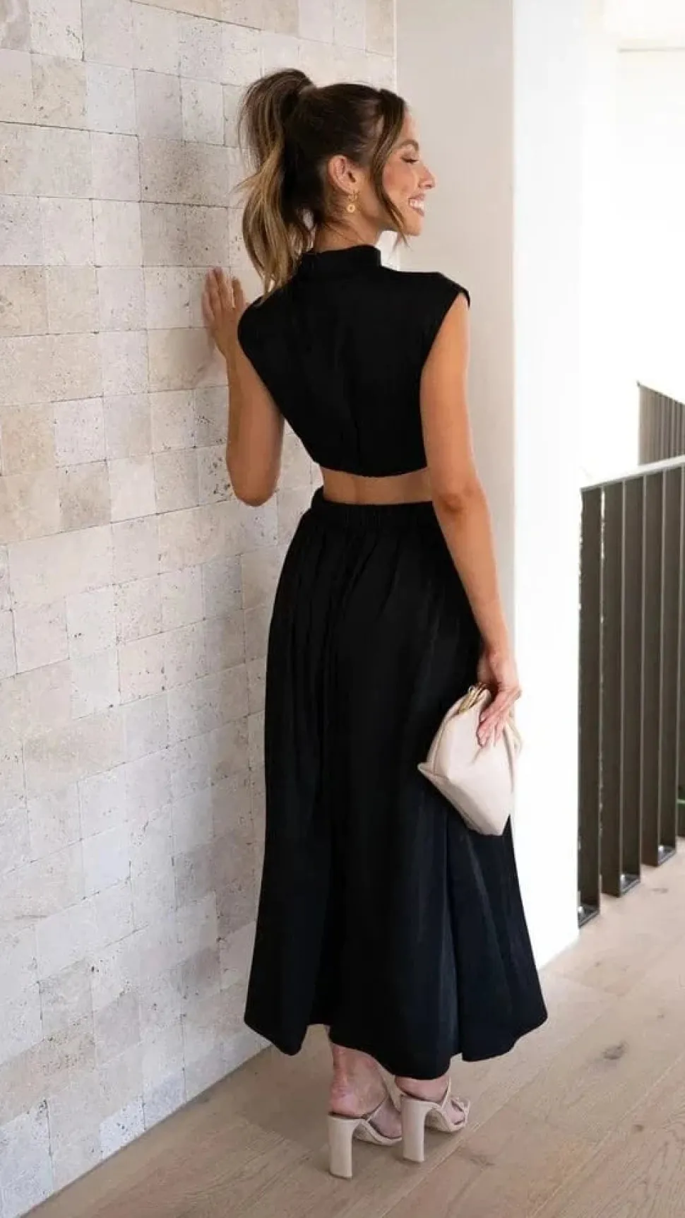 Robe de soirée midi fluide col halter