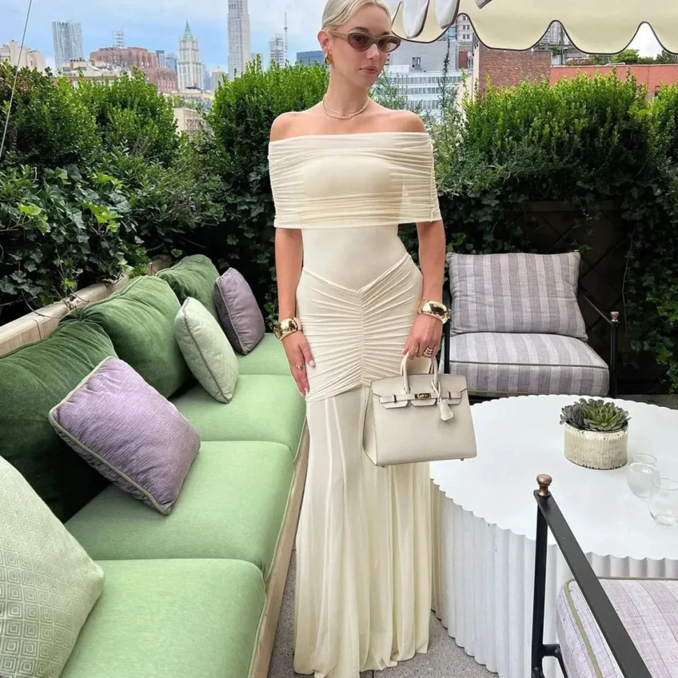 Robe de soirée mi-transparente longue drapée