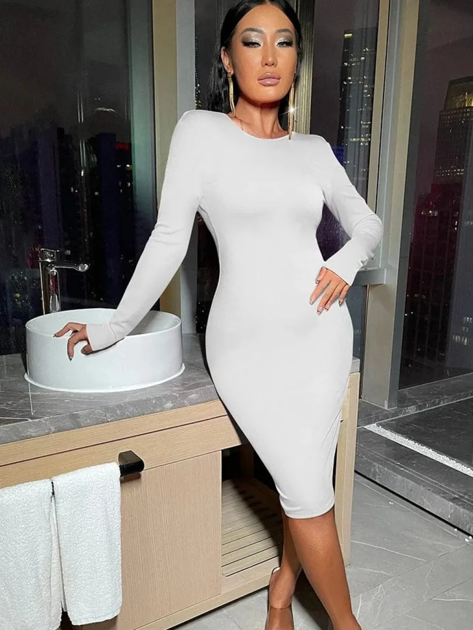 Robe de soirée moulante manches longues