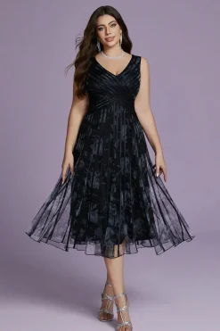 Robe de soirée noire grande taille à imprimé maillé