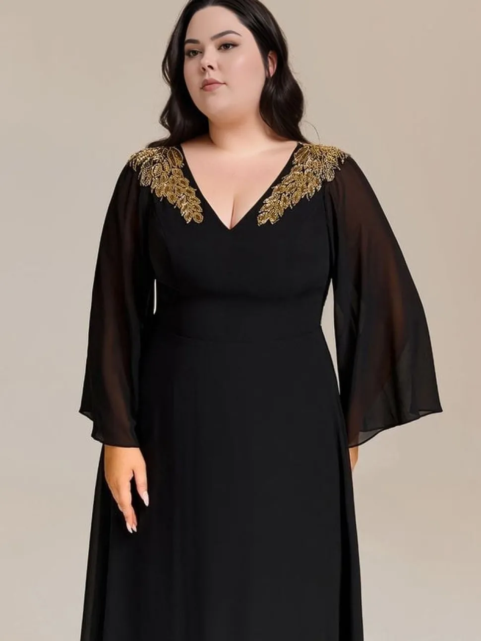 Robe de soirée noire grande taille manches longues évasées