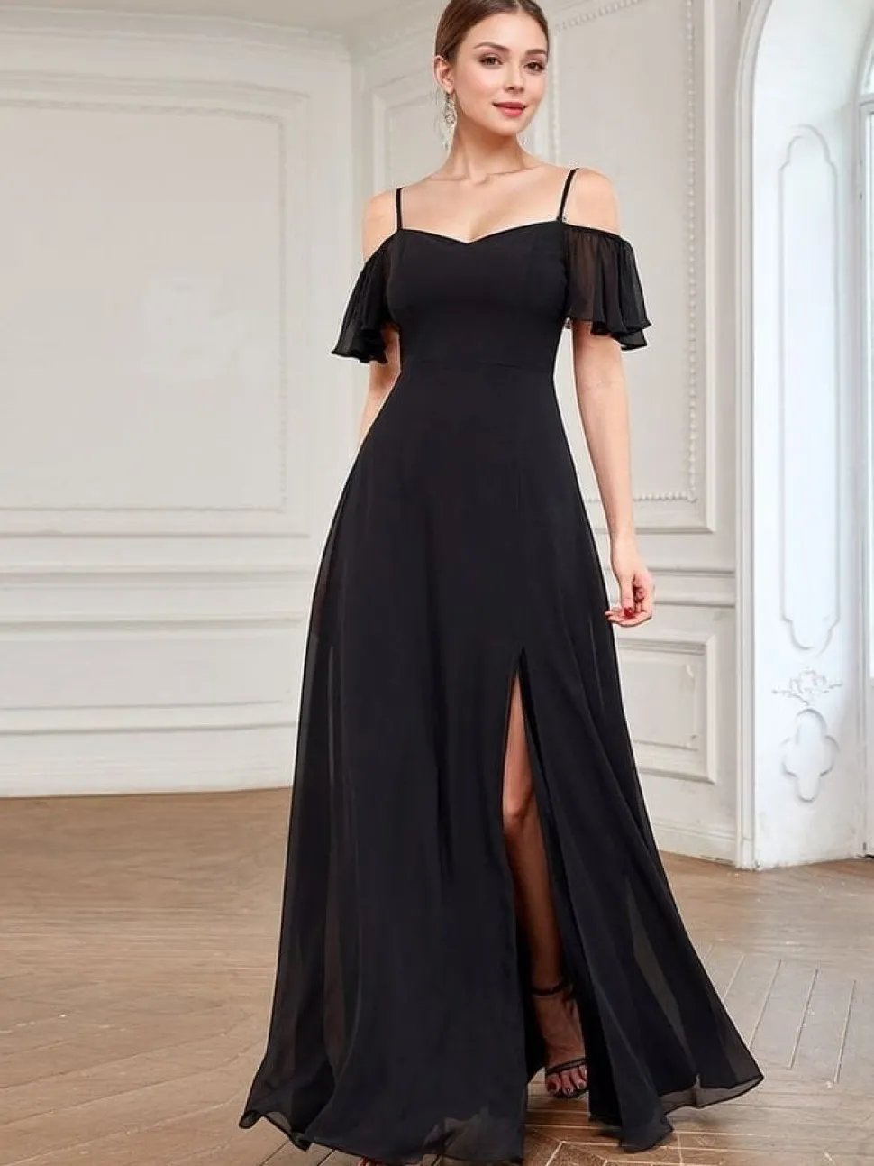 Robe de soirée noire longue fendue avec bretelles spaghetti
