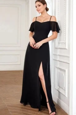 Robe de soirée noire longue fendue avec bretelles spaghetti