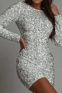 Robe de soirée à paillette moulante courte