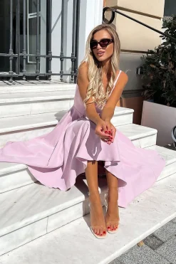 Robe de soirée rose chic midi à bretelles