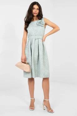 Robe d'invitée au mariage champêtre sans manches
