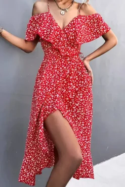 Robe d'été à bretelles et imprimé floral à volants