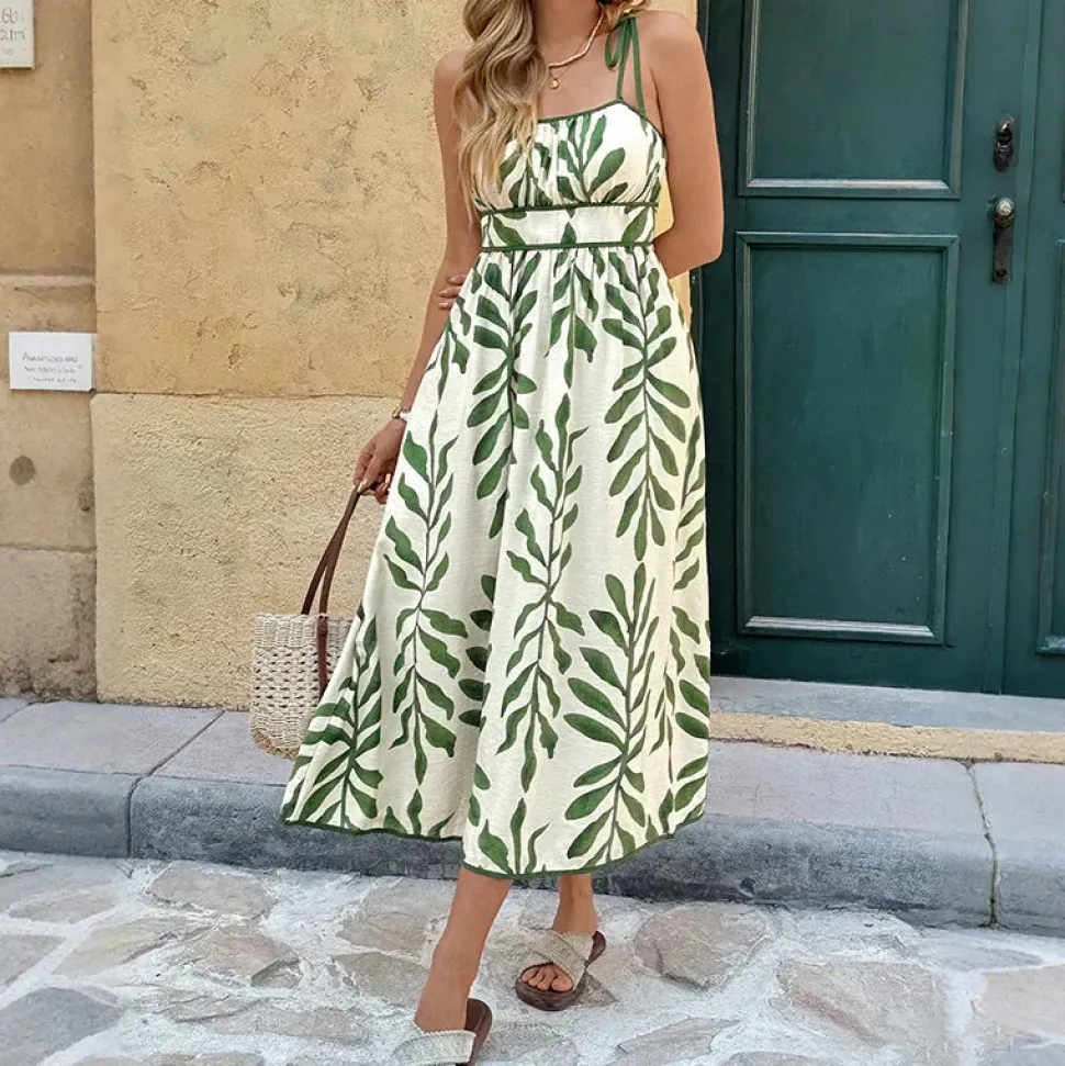 Robe d'été légère avec imprimé de feuilles vertes