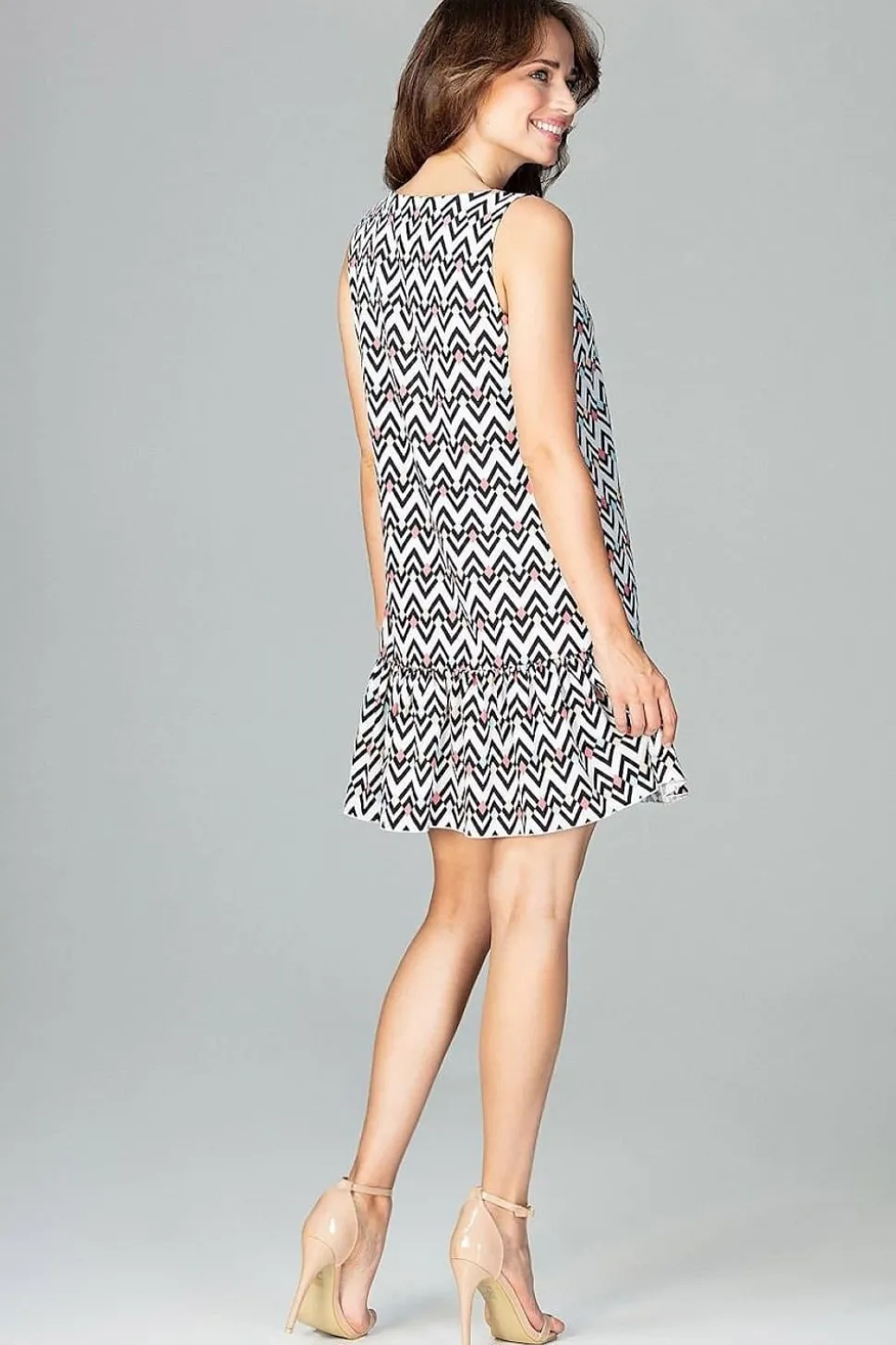 Robe d'été motif zigzag casual courte