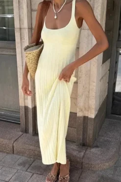 Robe d'été moulante côtelée sans manches
