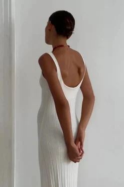 Robe d'été moulante côtelée sans manches