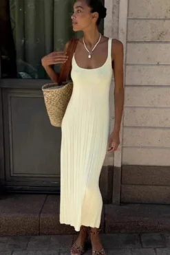 Robe d'été moulante côtelée sans manches