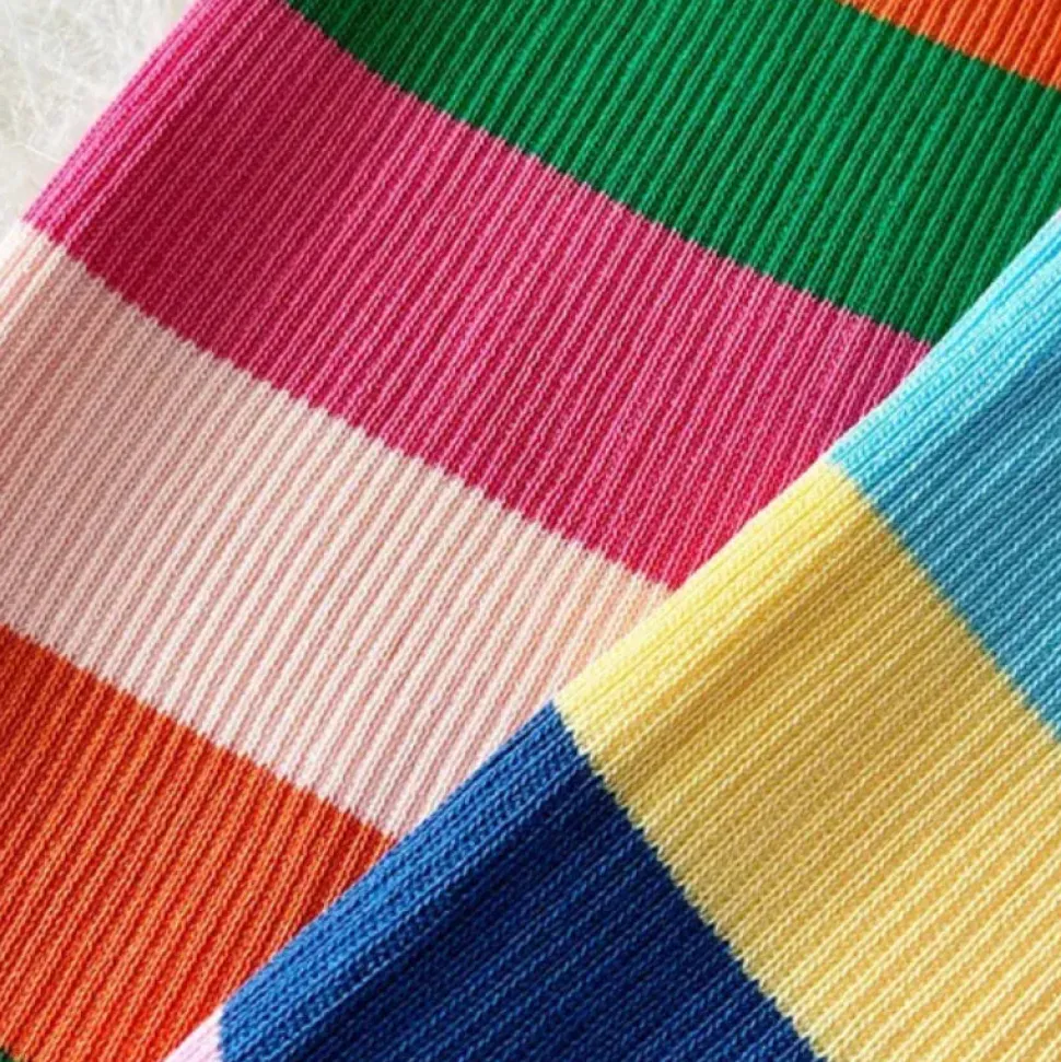 Robe d'été à rayures arc-en-ciel moulante