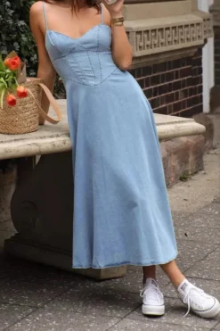 Robe en jean d'été midi casual