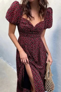 Robe fleurie fendue manches courtes bouffantes