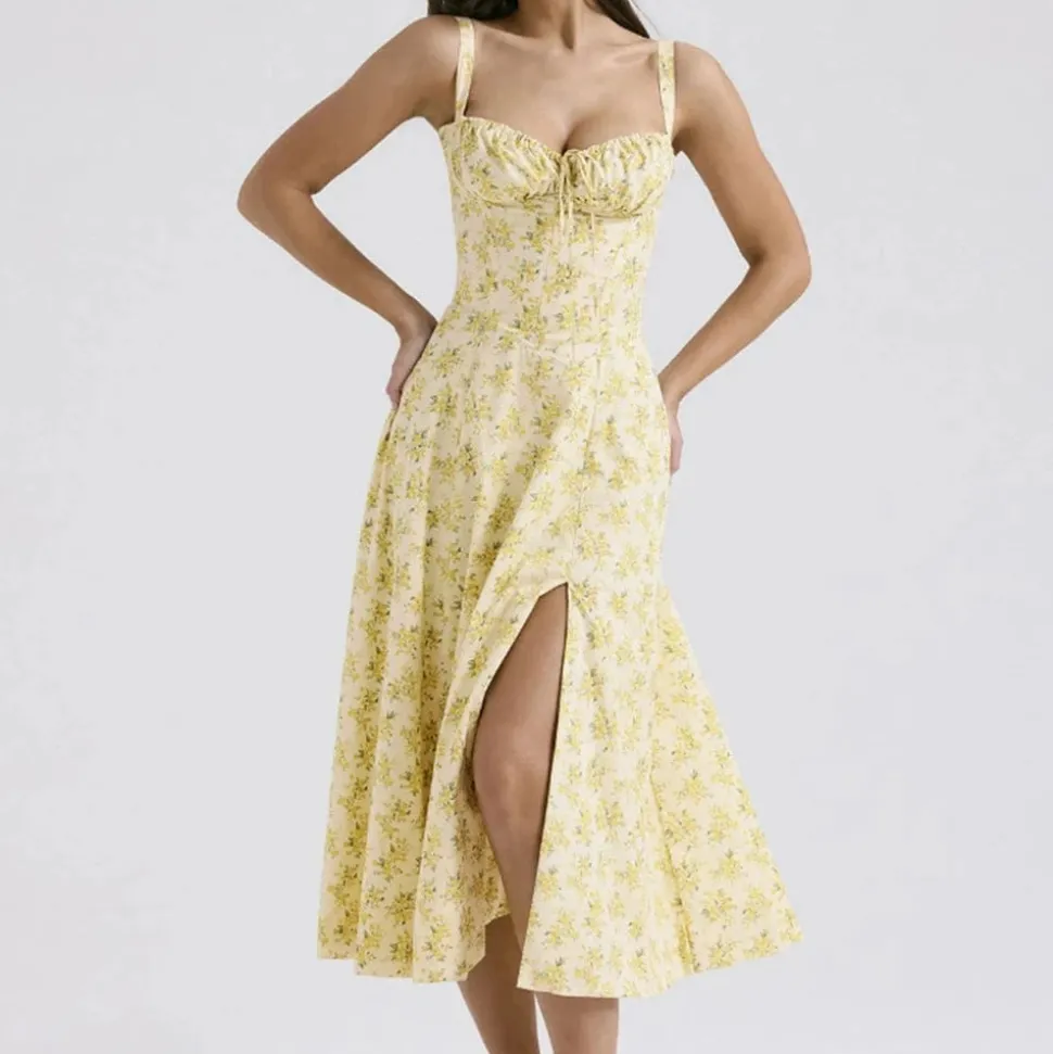 Robe fleurie fendue midi à bretelles
