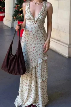 Robe fleurie longue fendue sans manches