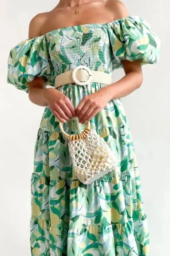 Robe fleurie midi épaules dénudées