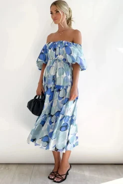 Robe fleurie midi épaules dénudées