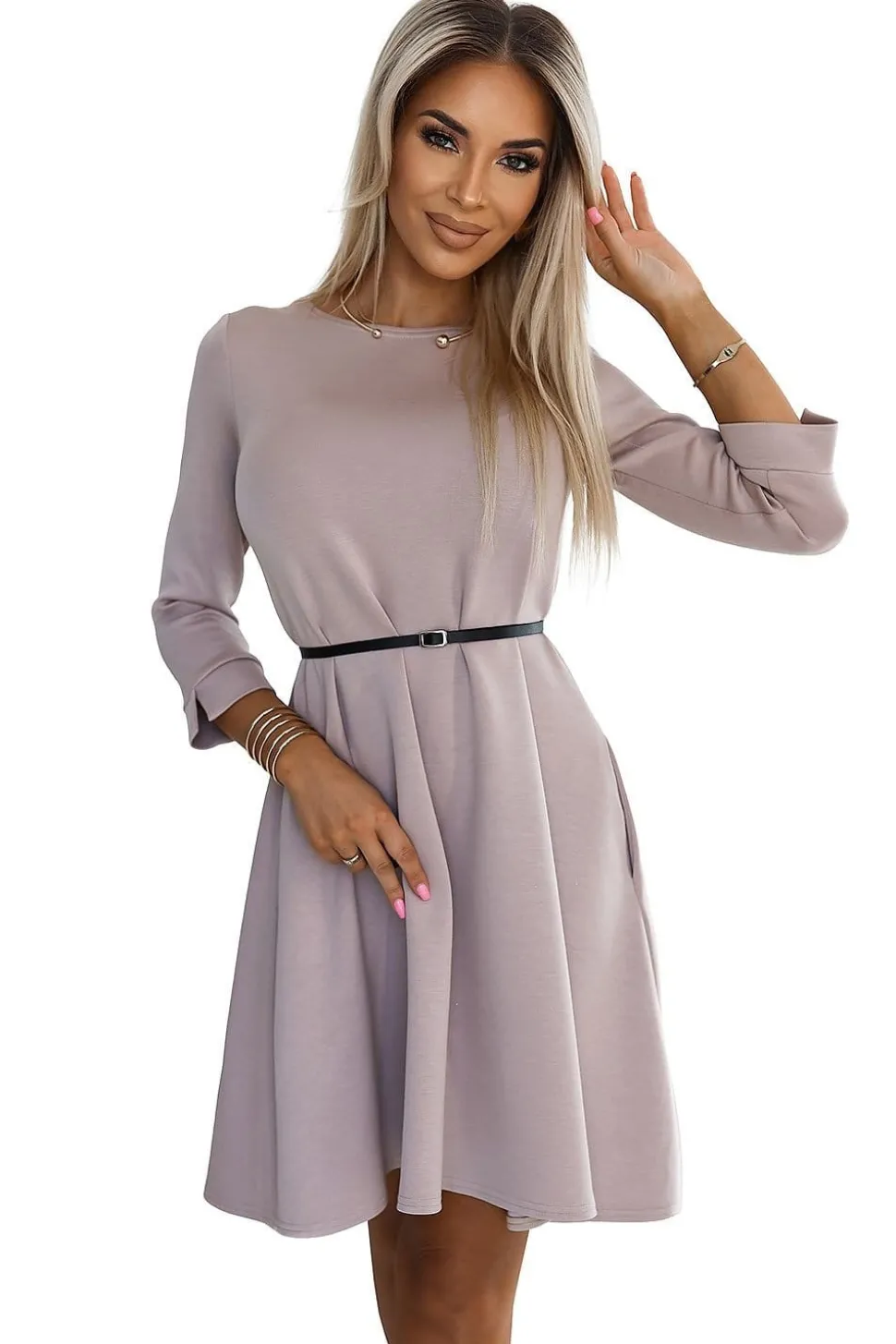 Robe habillée beige courte évasée manches 3/4