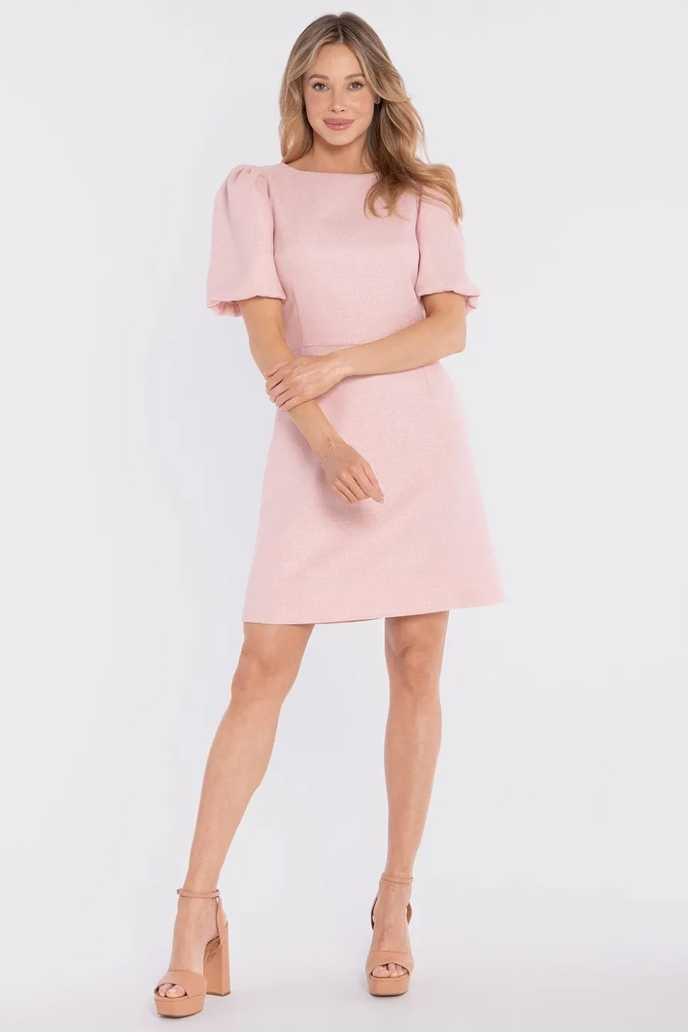 Robe habillée courte rose manches bouffantes