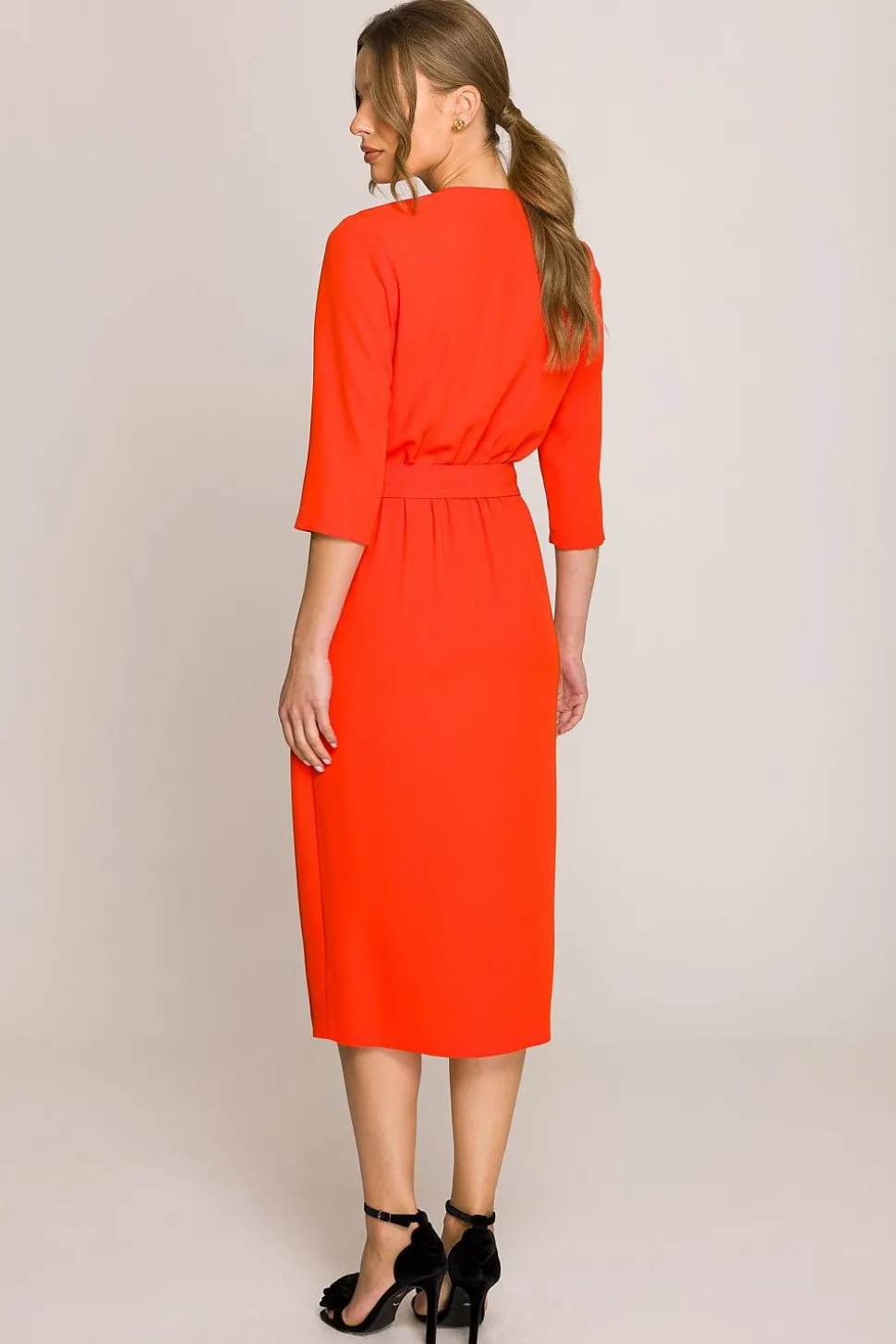 Robe habillée midi droite manches 3/4