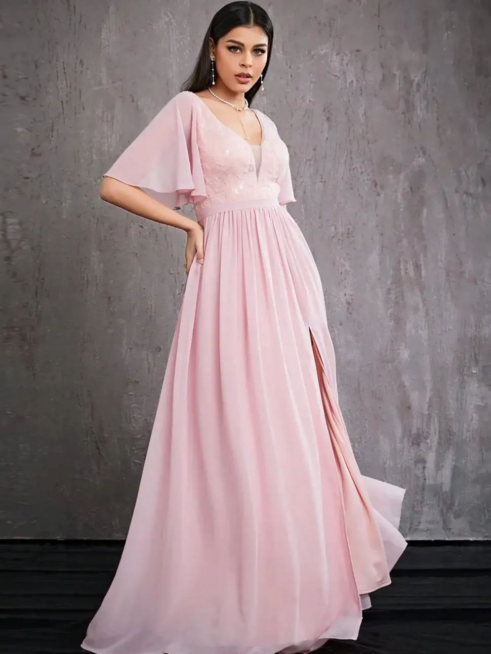 Robe invitée au mariage rose longue fendue