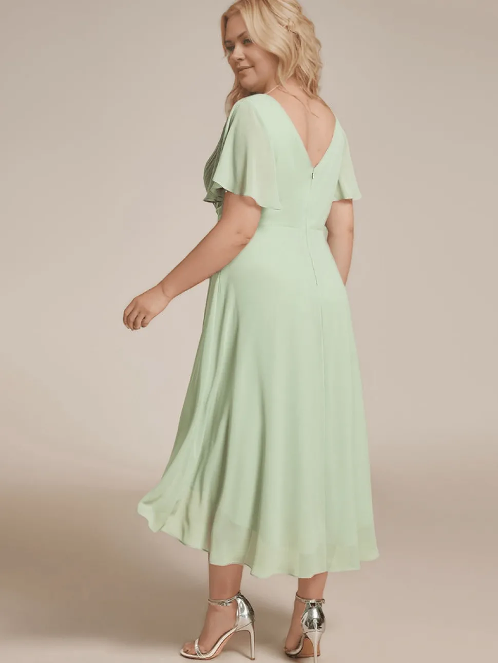 Robe invitée au mariage vert sauge grande taille
