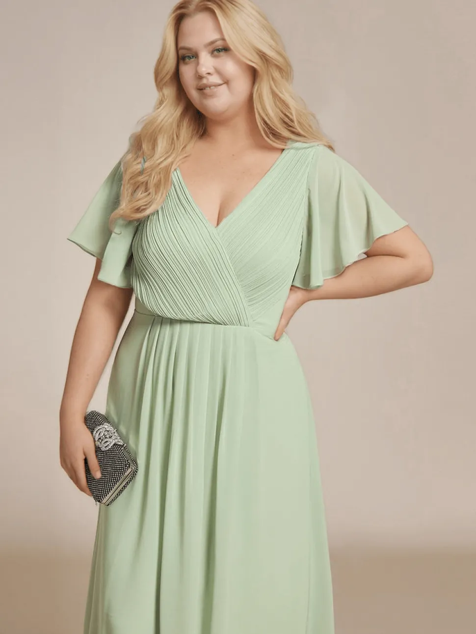 Robe invitée au mariage vert sauge grande taille
