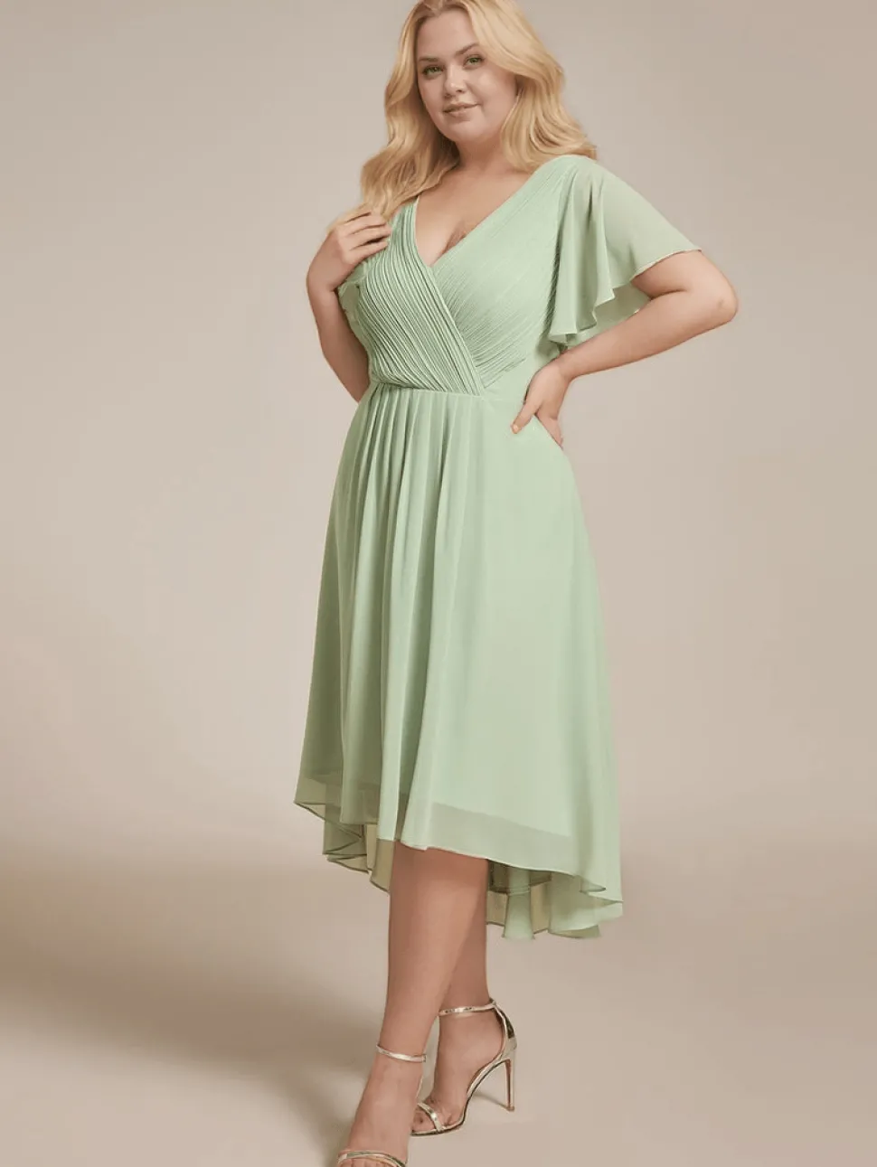 Robe invitée au mariage vert sauge grande taille