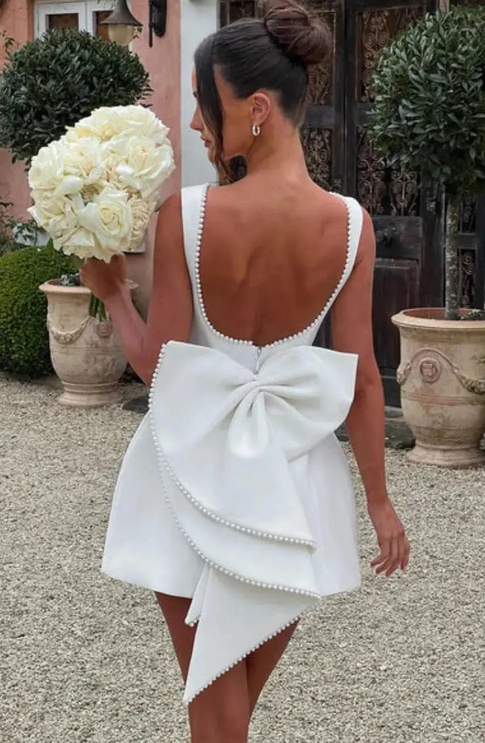 Robe invitée de mariage courte dos nu