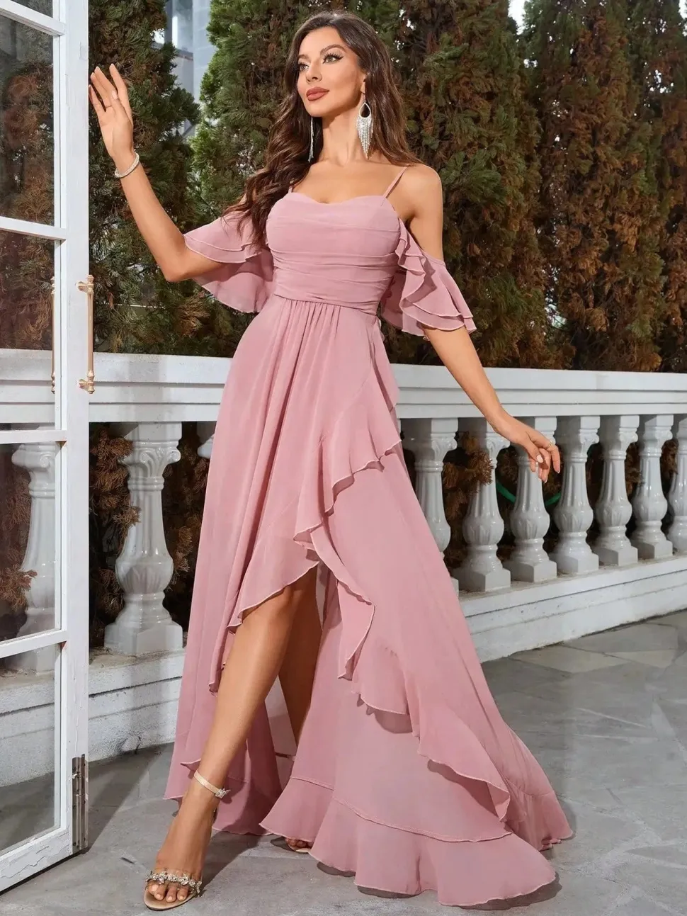 Robe invitée de mariage fluide asymétrique