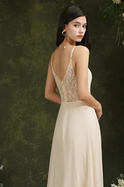 Robe invitée de mariage longue évasée à bretelles