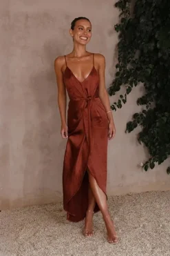 Robe invitée de mariage satinée
