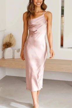 Robe invitée de mariage terracotta épaule dénudée