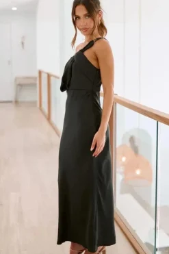 Robe invitée mariage chic asymétrique midi