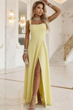 Robe jaune longue fendue élégante