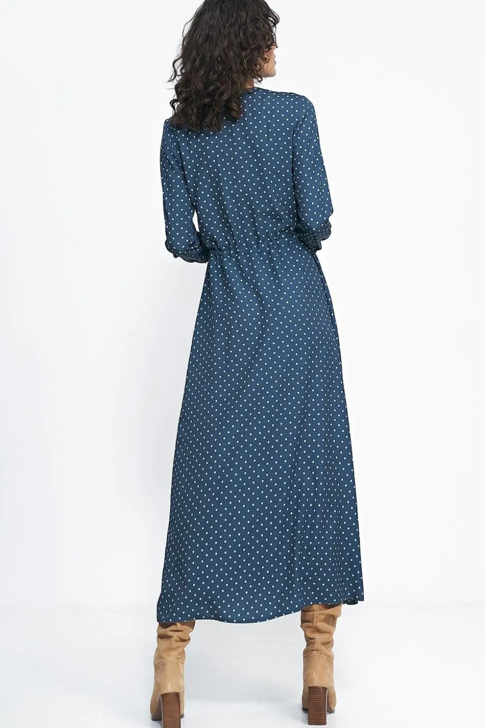 Robe longue à boutons