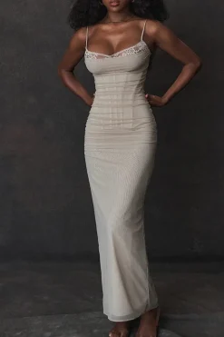 Robe longue à bretelles spaghetti
