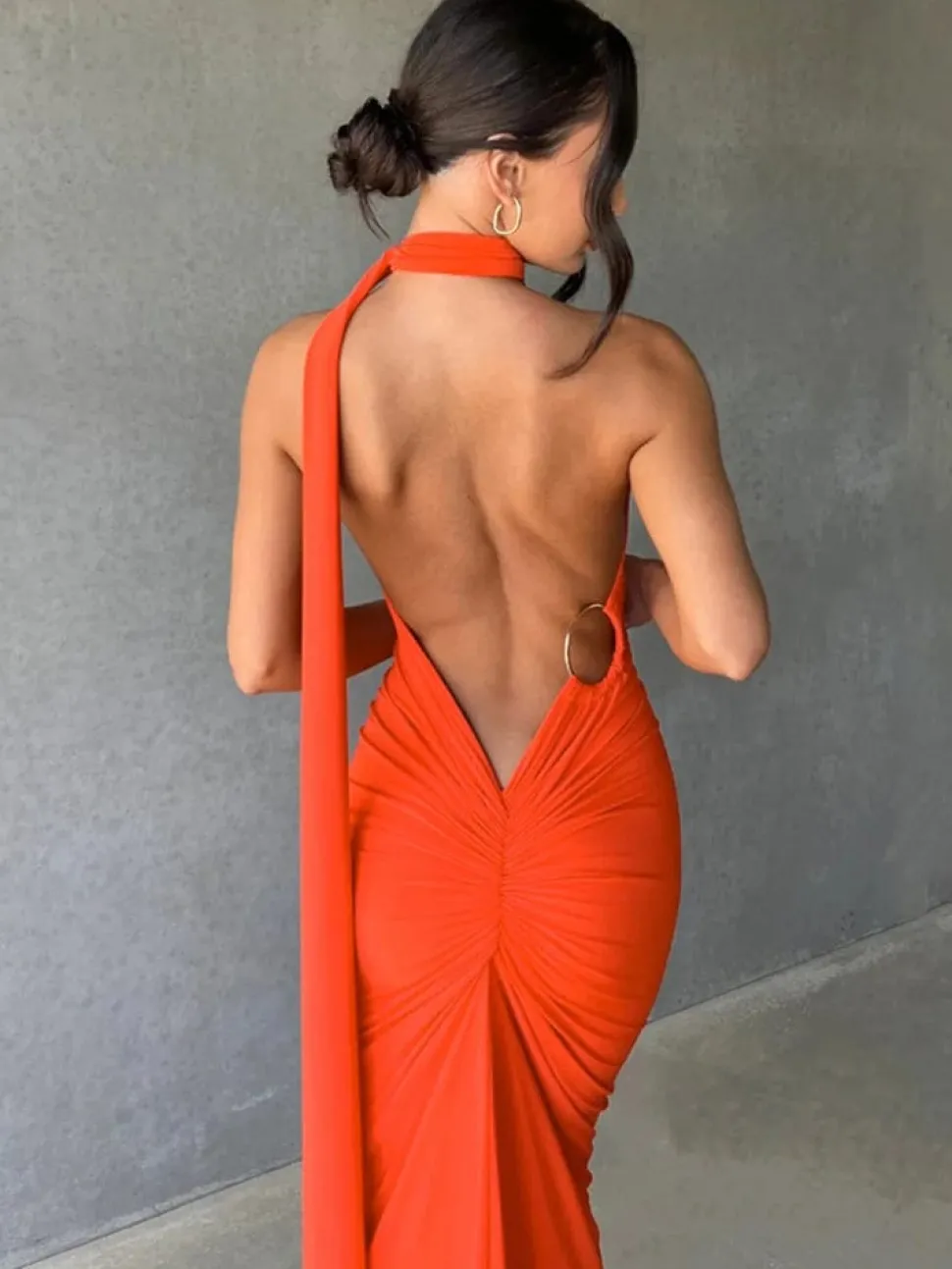 Robe longue dos nu chic