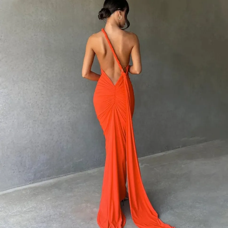 Robe longue dos nu chic