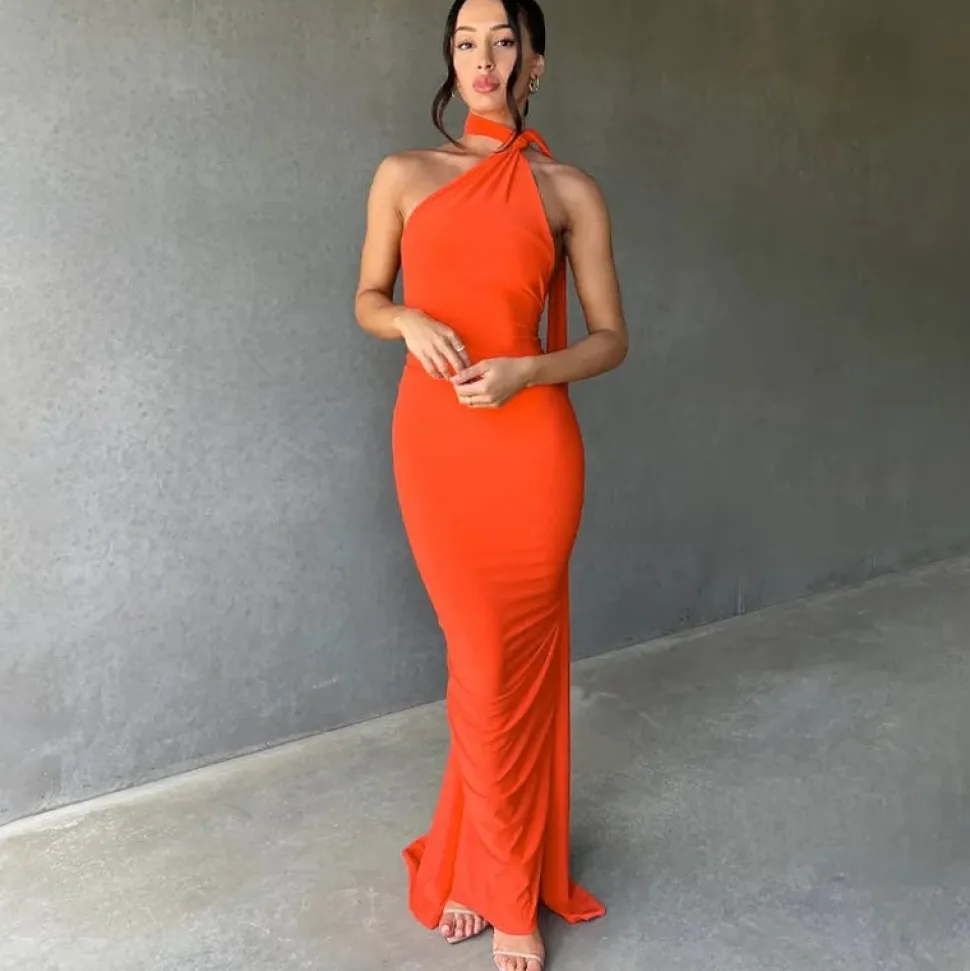 Robe longue dos nu chic
