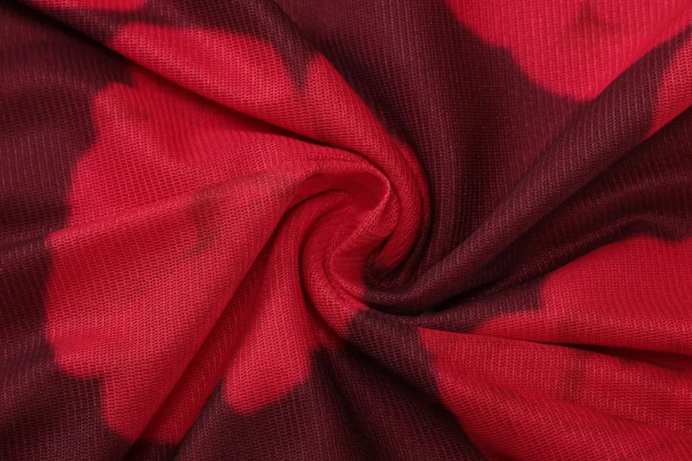 Robe longue fleurie rouge dos nu