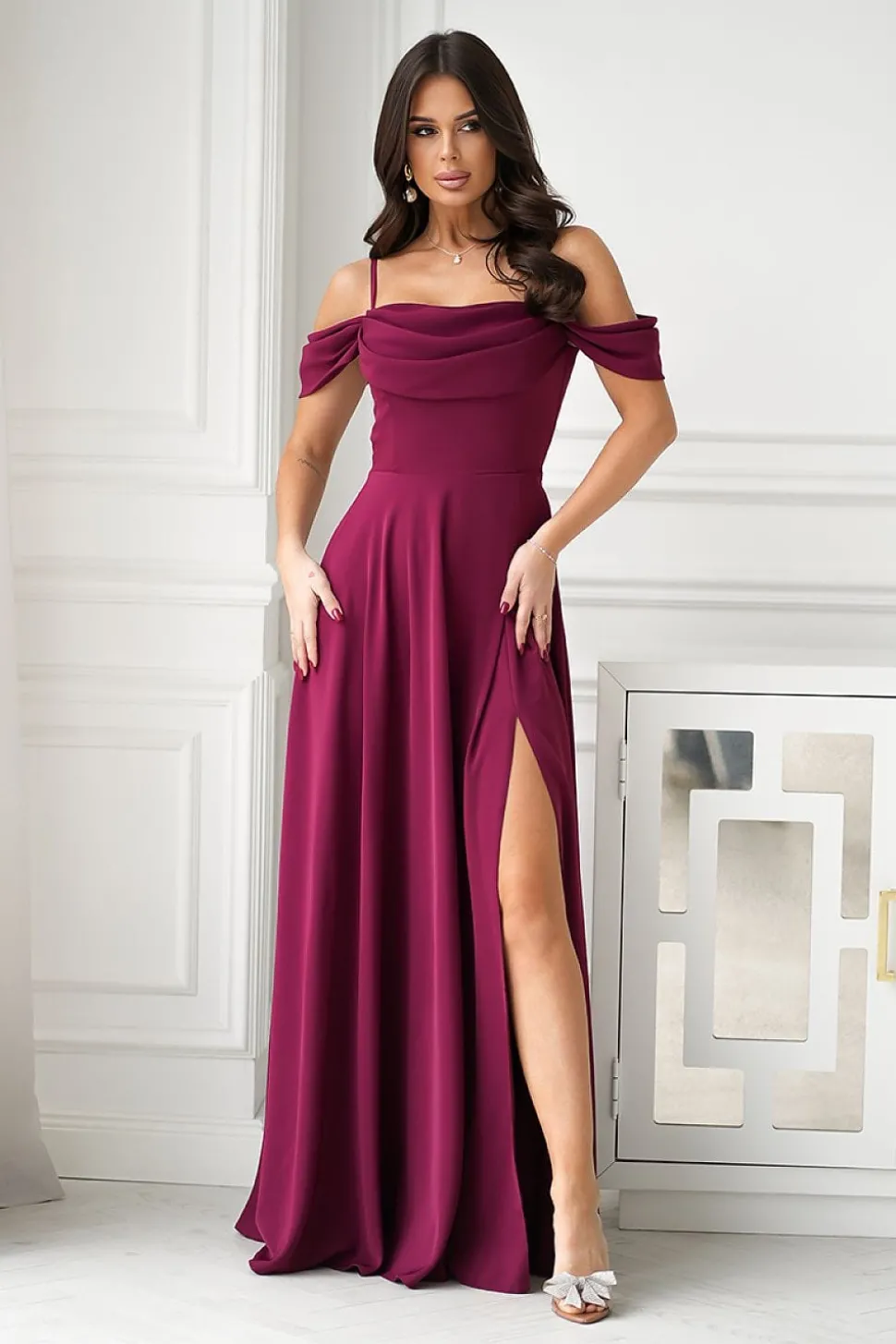 Robe longue fluide chic bretelles tombantes fendue