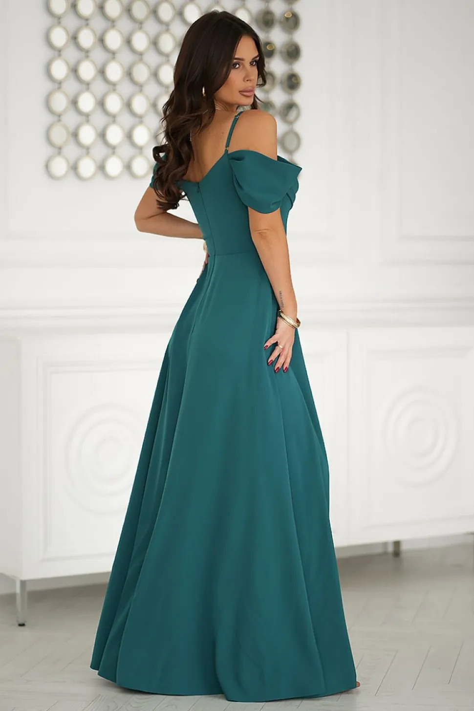 Robe longue fluide chic bretelles tombantes fendue