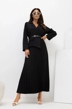 Robe longue noire jupe plissée manches longues