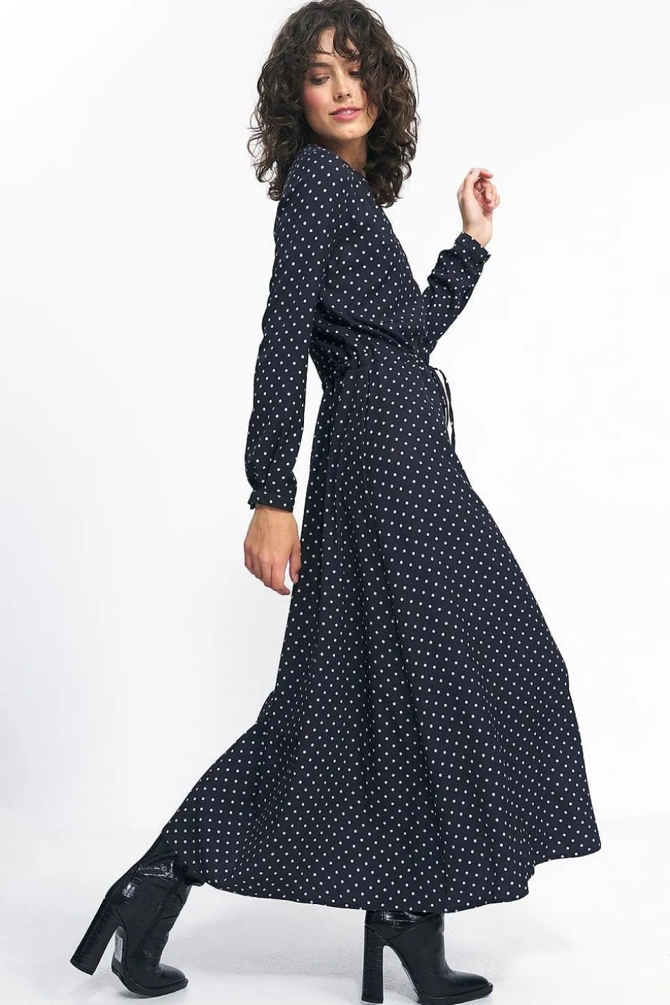 Robe longue à pois manche longue
