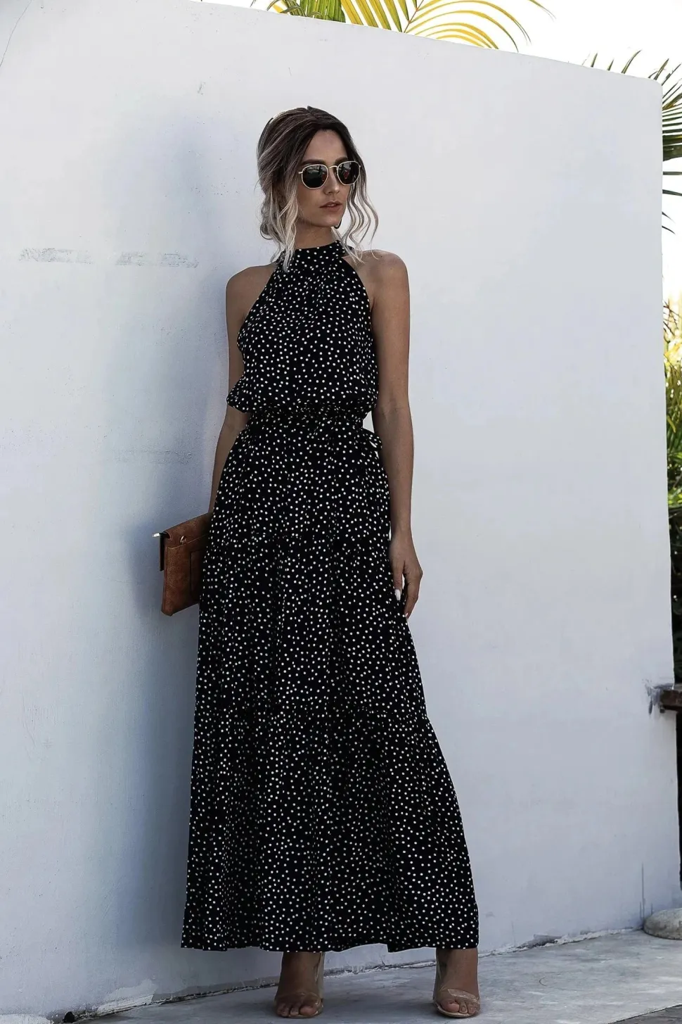 Robe longue sans manches à col halter
