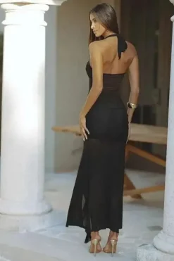 Robe longue transparente fendue sans manches